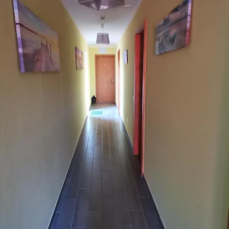 Ocean Breeze Bed & Breakfast *