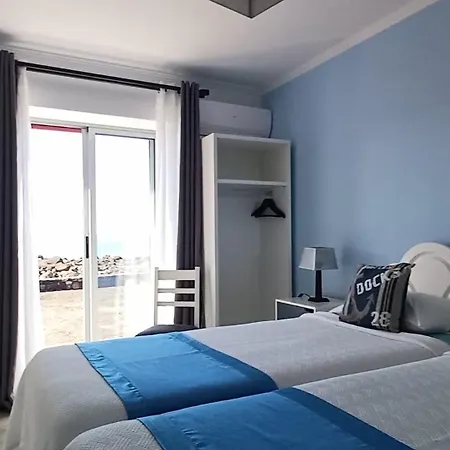 Ocean Breeze Bed & Breakfast