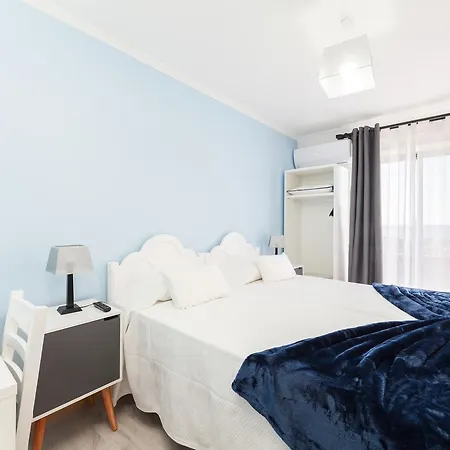 Ocean Breeze Bed & Breakfast