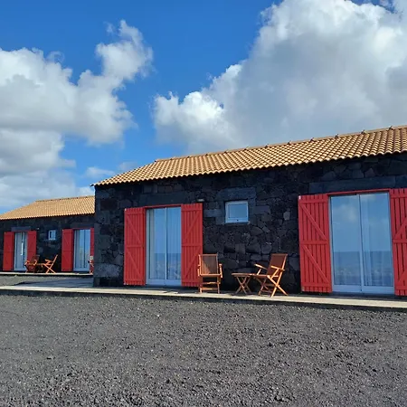 Bed & Breakfast Ocean Breeze Cais do Mourato