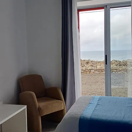 Ocean Breeze Cais do Mourato