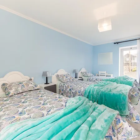 Ocean Breeze Bed & Breakfast 3*