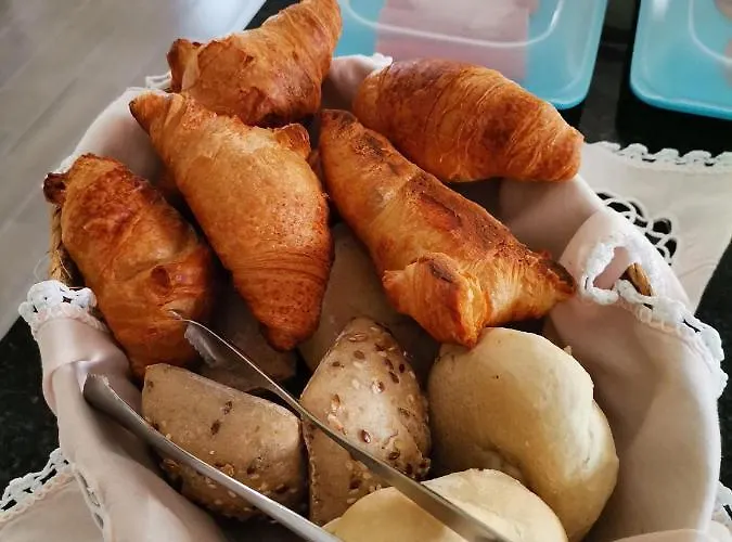 Ocean Breeze Bed & Breakfast 3*