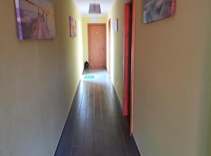 Ocean Breeze Bed & Breakfast 3*