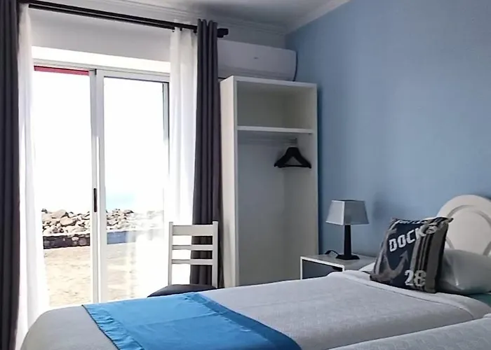 Ocean Breeze Bed & Breakfast