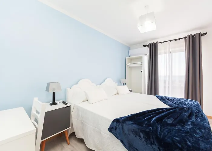 Ocean Breeze Bed & Breakfast